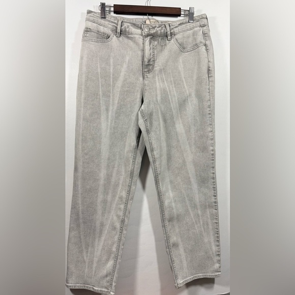 LOGO by Lori Goldstein Denim - LOGO by Lori Goldstein Women’s Light Gray Straight Jeans Size 10